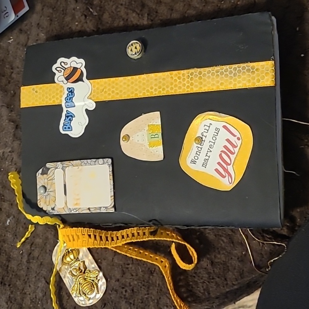 Bee junk journal